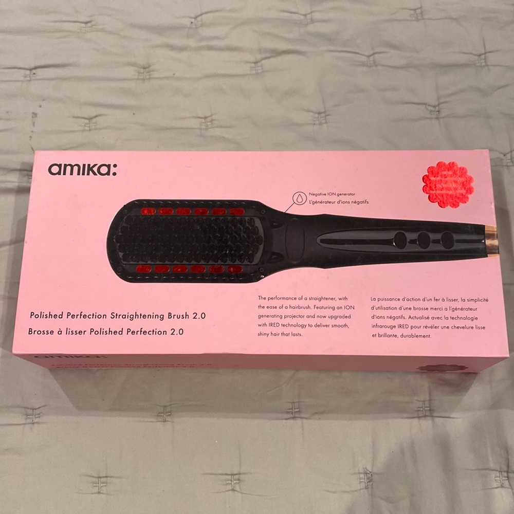 Brand new! Amika straightening brush 2.0